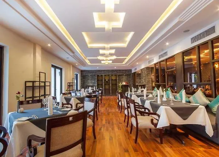Hotel The Privilege Floor @lotus Blanc 5*