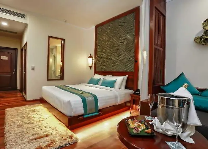 Hotel The Privilege Floor @lotus Blanc