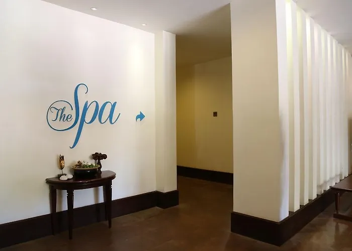 Hotel The Privilege Floor @lotus Blanc 5*